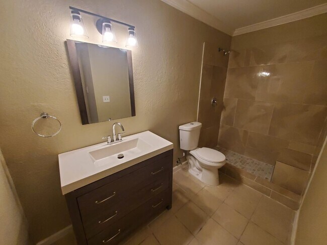 Building Photo - 3051 Heidi St