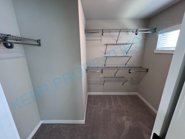 Building Photo - FREE RENT! Modern townhome living 3-Bed Retreat with 2.5 Baths in Serene Happy Valley!