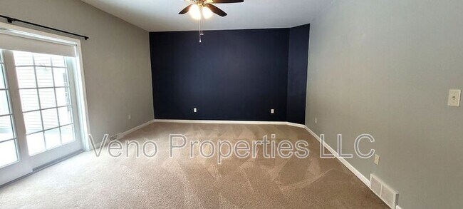 Building Photo - 2057 Rowley Rd