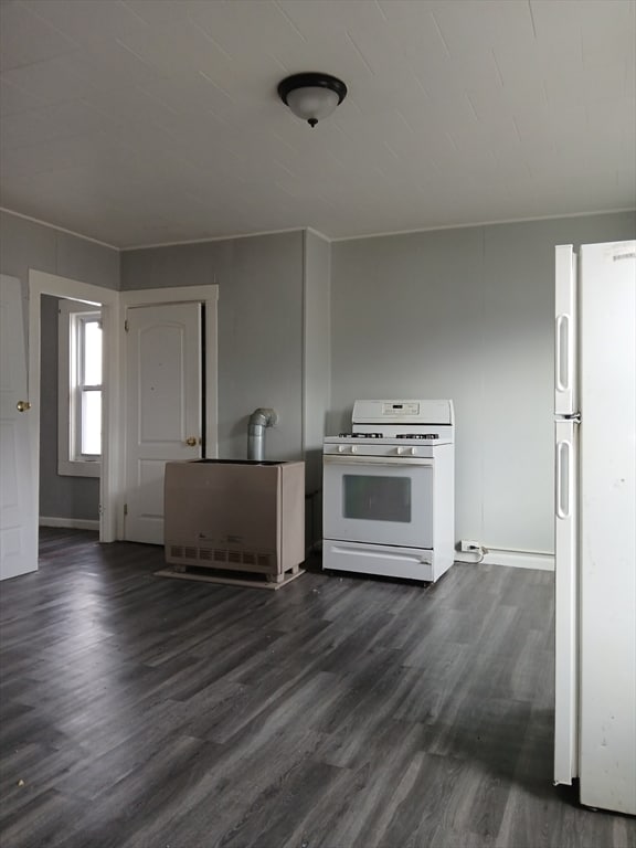 Building Photo - 137 5th St