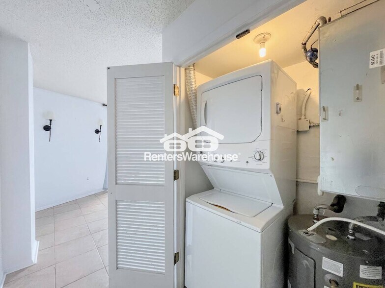 Building Photo - 1222 E Ocean View Ave