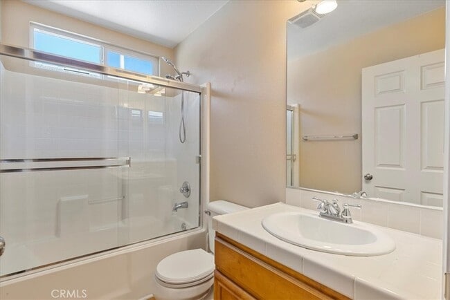 Building Photo - 14932 Isamar Ln