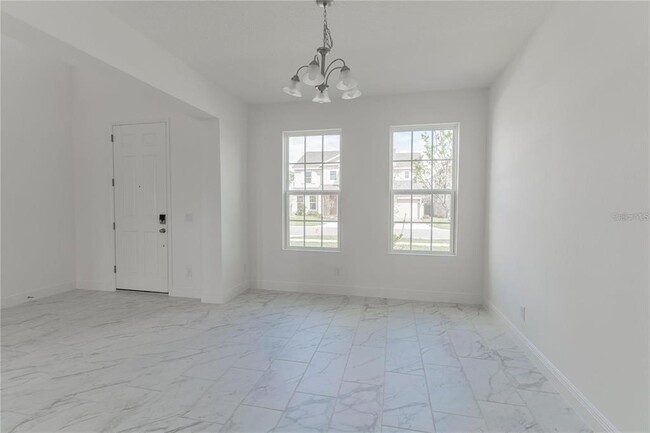 Building Photo - 5018 Down Ct