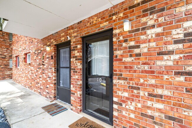 Building Photo - 333 Bluefish Dr