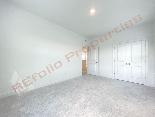 Building Photo - Beautiful Brand New 4 Bedroom, 3 Bathroom ...
