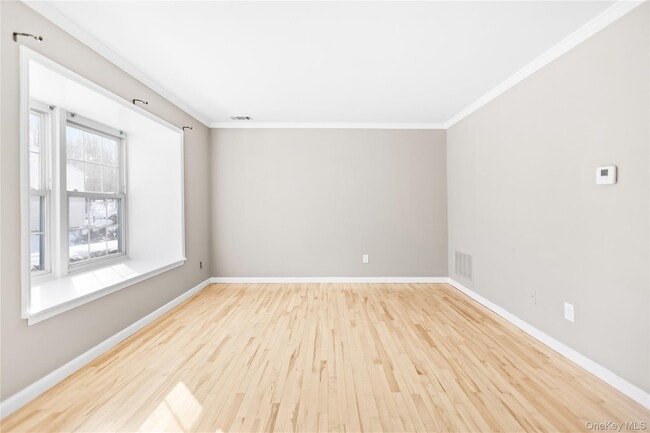 Building Photo - 10 Bartlett Commons