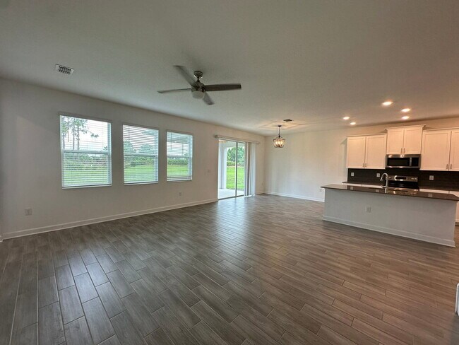 Building Photo - 5632 Quiet Palm Lp