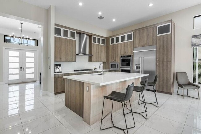 Building Photo - 17317 Santaluce Mnr