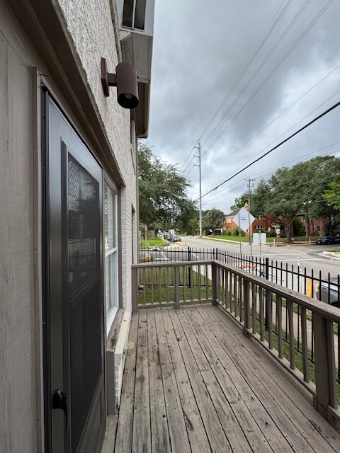 Building Photo - 1660 Hawthorne St