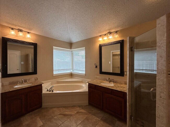 Building Photo - North Richland Hills Homes for Rent