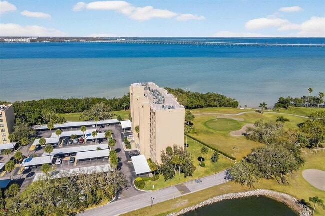 Building Photo - 2616 Cove Cay Dr