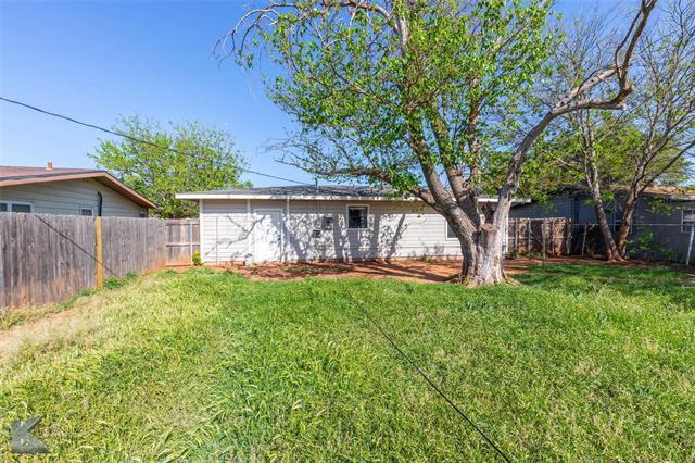 Building Photo - 2326 N Mockingbird Ln