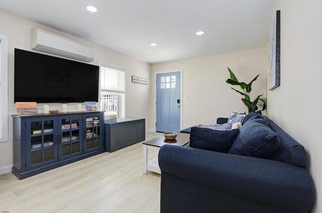 Building Photo - 125 N Wissahickon Ave