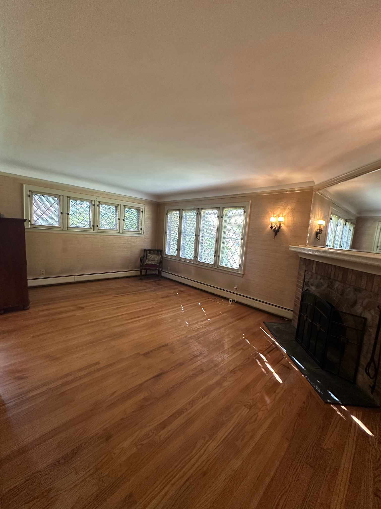 Building Photo - 15466 Artesian St