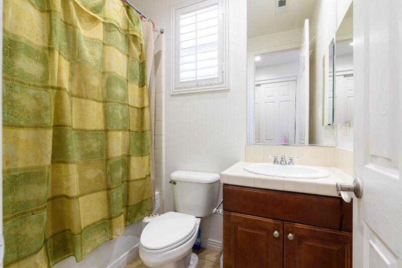 Building Photo - 35481 Domani Dr
