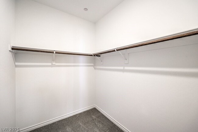 Building Photo - 600 N Carriage Hill Dr