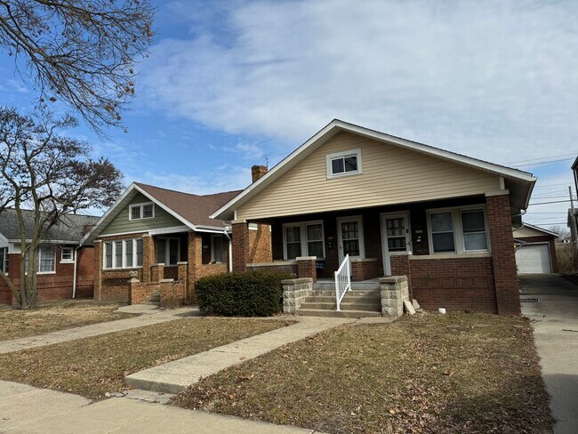 Primary Photo - 1614-1616 S 4th St