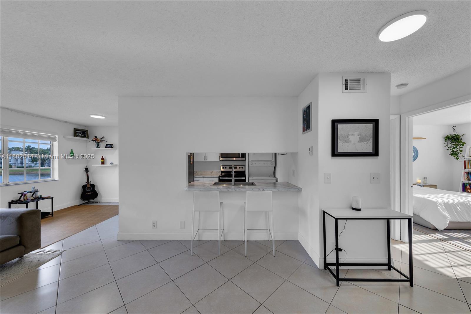 Building Photo - 333 SW 86th Ave