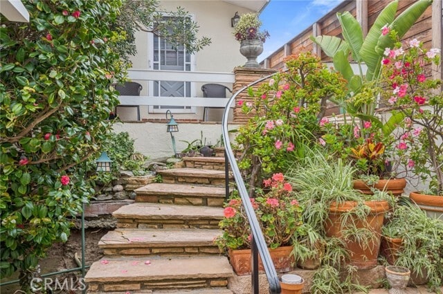 Building Photo - 1139 Gaviota Dr
