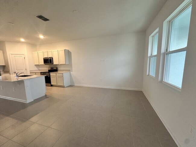 Building Photo - 2423 Bevel Ln