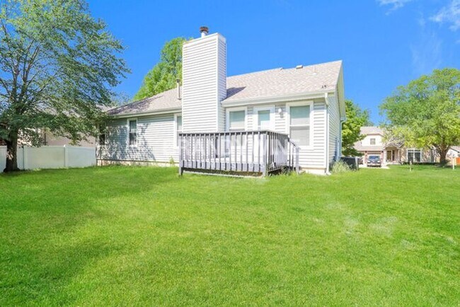 Building Photo - PARK HILL - 3+ BDRMS - 3 FULL BATHS AVAILA...