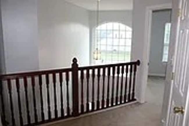 Building Photo - Beautiful 5 Bedroom Plainfield Home for Rent
