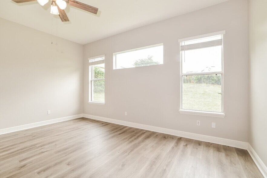 Building Photo - 1174 Green Vista Cir