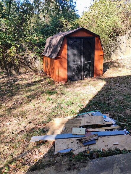 Building Photo - 6111 Creekford Dr