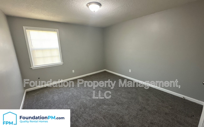 Building Photo - 3366 Eastport Cove