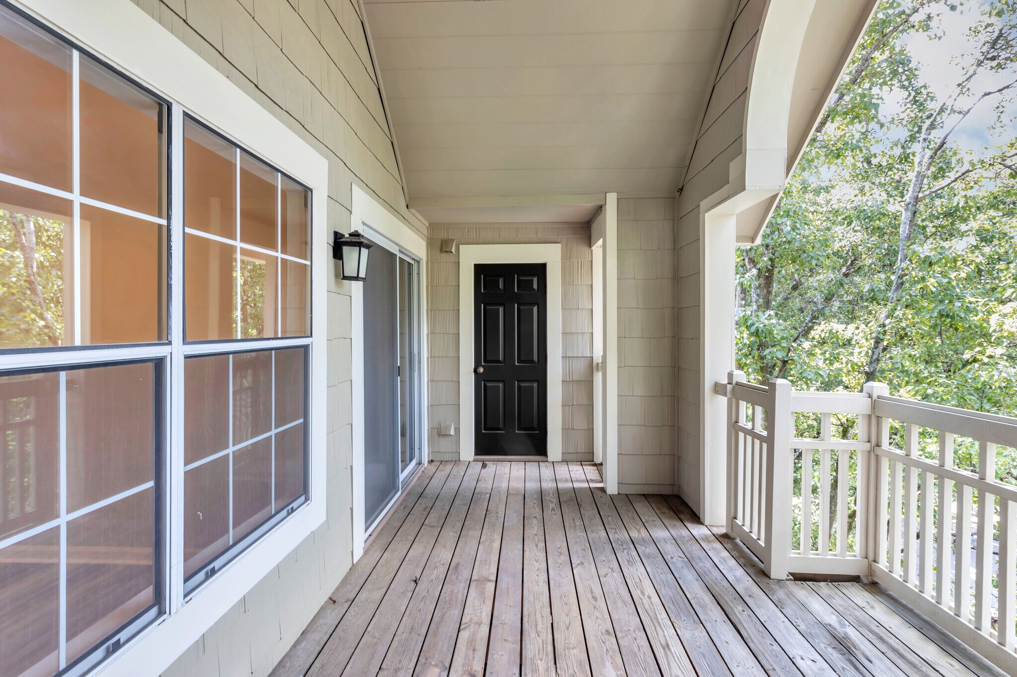 Building Photo - 5009 Sharon Rd