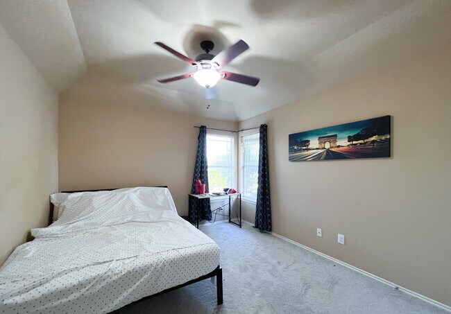 Building Photo - 10419 Avalon Rdg