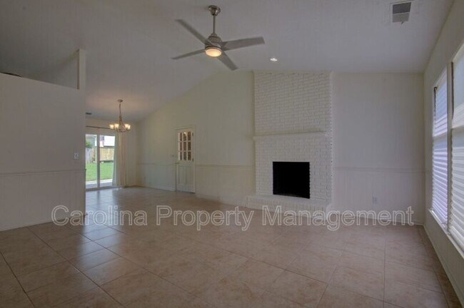 Building Photo - 5132 Rea Rd