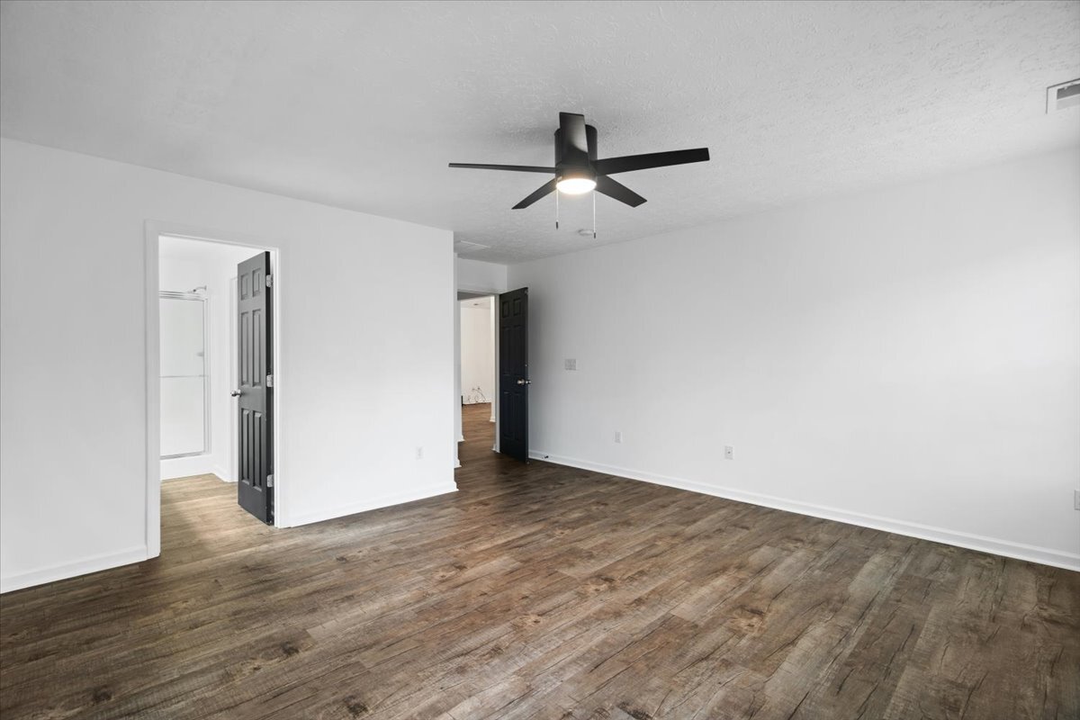 Building Photo - 1429 Softwind Dr