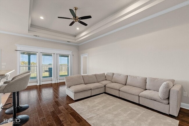 Building Photo - 4008 False River Dr