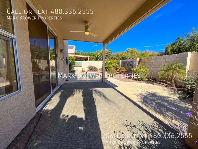 Building Photo - 941 N Florence Dr