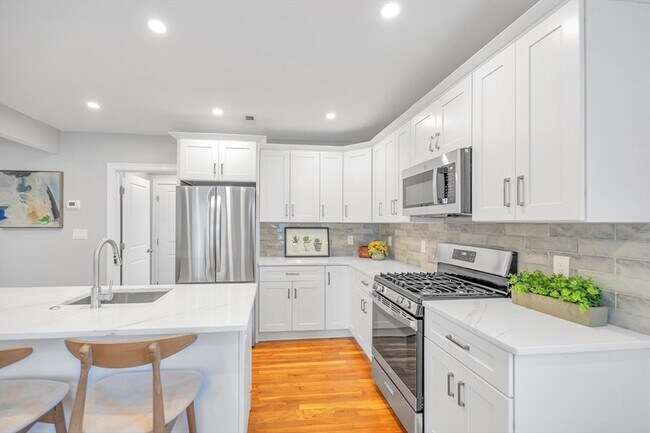 Building Photo - 58 Constance Rd