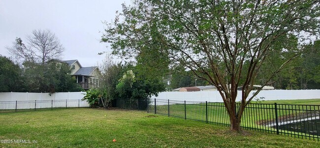 Building Photo - 1763 Covington Ln