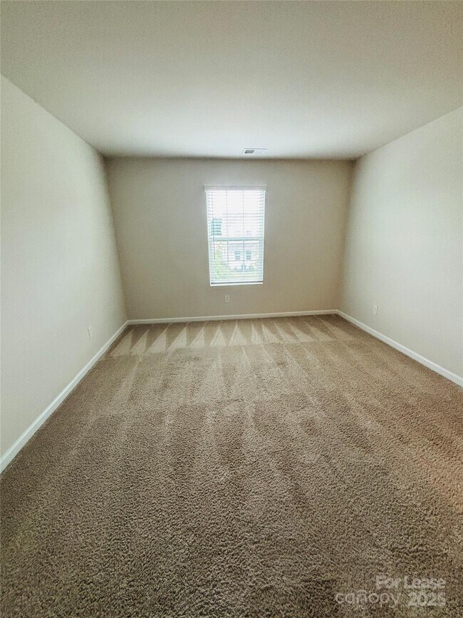 Building Photo - 3147 Cheyney Park Dr