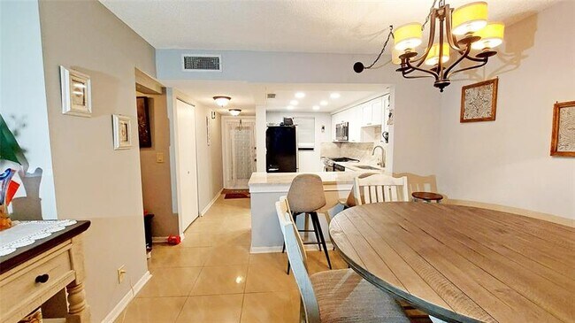 Building Photo - 367 S Federal Hwy