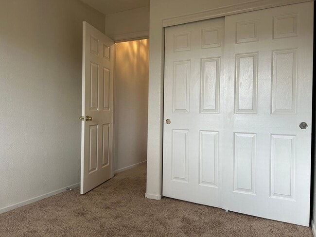 Building Photo - Charming 3-Bedroom Single-Story Corner Home in Northwest Las Vegas For Rent!