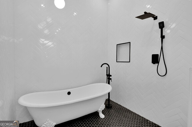 Building Photo - 1774 Vesta Ave