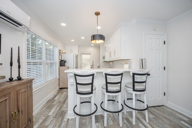 Building Photo - 1102 Stanfield Point Rd