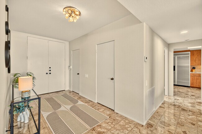 Building Photo - 1570 S La Verne Way