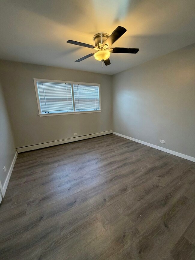 Building Photo - 5358 S Narragansett Ave