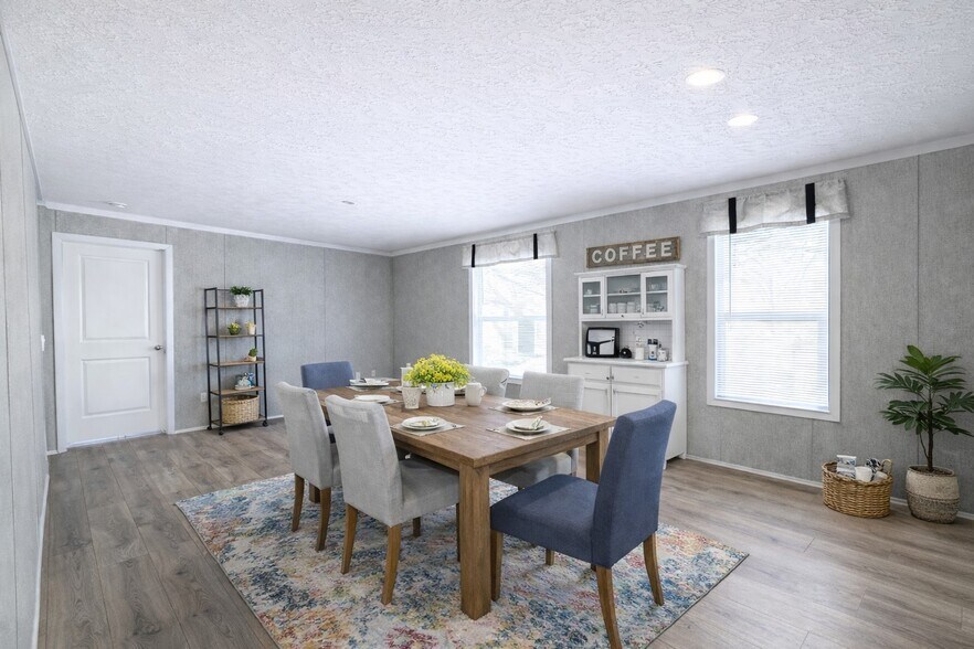 Building Photo - 52167 Williamsburg Ln