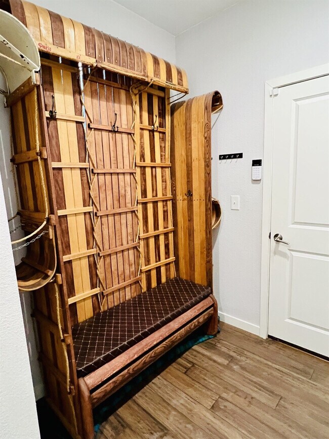 Building Photo - 15557 W 95th Ave