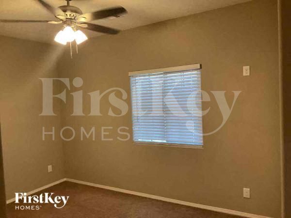 Building Photo - 5858 Amber Mesa St