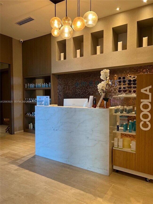 Building Photo - 4111 S Ocean Dr