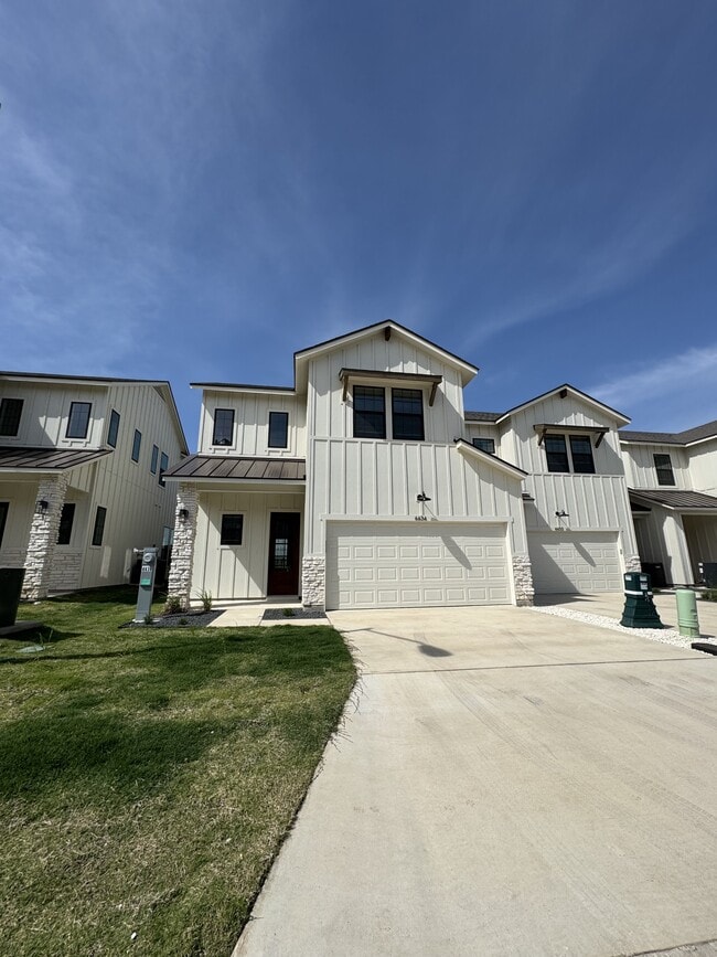 Building Photo - 6634 Abode Ave