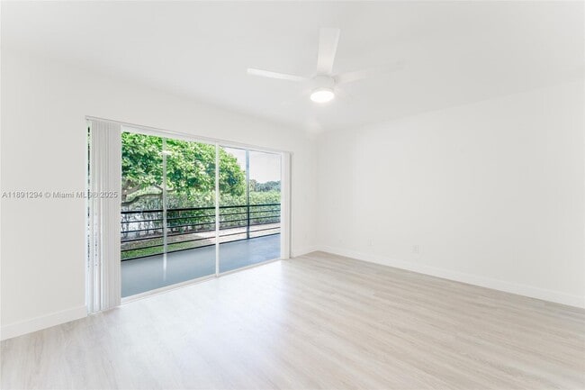 Building Photo - 400 Waterway Dr S